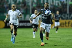 LIBERTADORES: Flamengo empata e Cássio salva o Corinthians