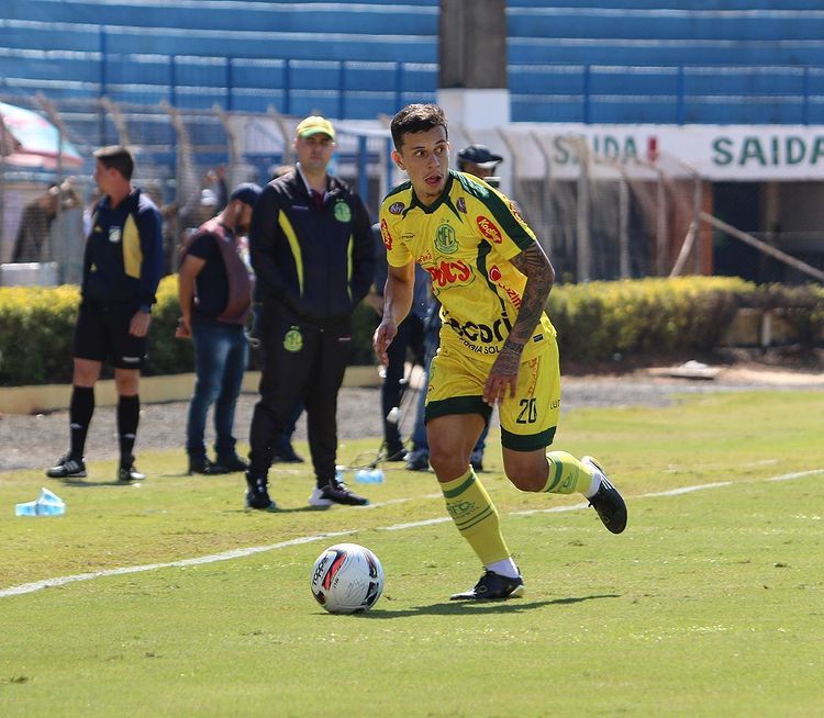 Matheus Oliveira comemora minutos em campo e mira retomada