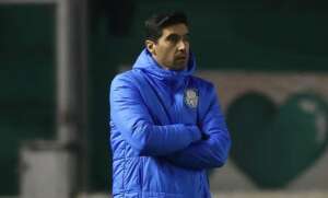 Abel minimiza posição do Palmeiras: 'Classificação não vale nada agora'