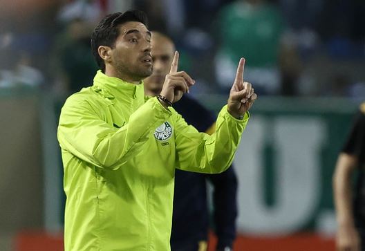 Abel diz que Palmeiras cumpriu obrigação diante da Juazeirense e defende Atuesta