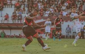 Atlético-GO 2 x 0 Coritiba - Treinador é pé quente!