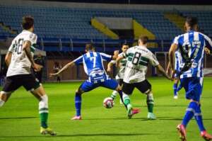 Avaí x Coritiba - Ninguém quer voltar para a Série B