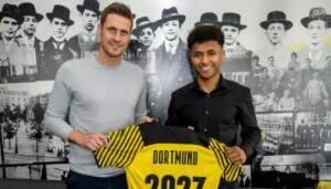 Após negociar Haaland com City, Borussia Dortmund anuncia atacante do Salzburg