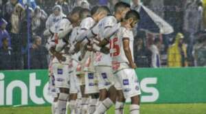 Assessor do Bahia denúncia ataques xenofóbicos em jogo no Paraná