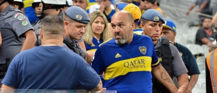 Conmebol multa Boca Juniors por gesto racista de torcedor