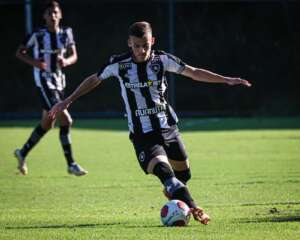 Ex-Taubaté, Peloggia é um dos destaques do Sub-20 do Botafogo