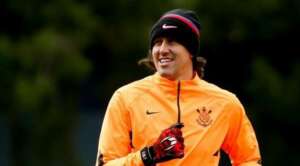 Brasileirão: Cássio alerta elenco do Corinthians para clássico: 'São Paulo quer quebrar tabu'