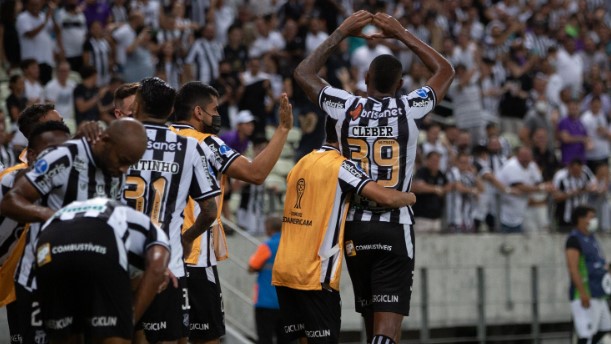 Ceará mantém o 100% na Sula