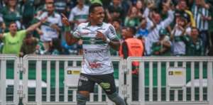 Coritiba 1 x 0 Botafogo - Coxa vence, pega o elevador e entra no G4