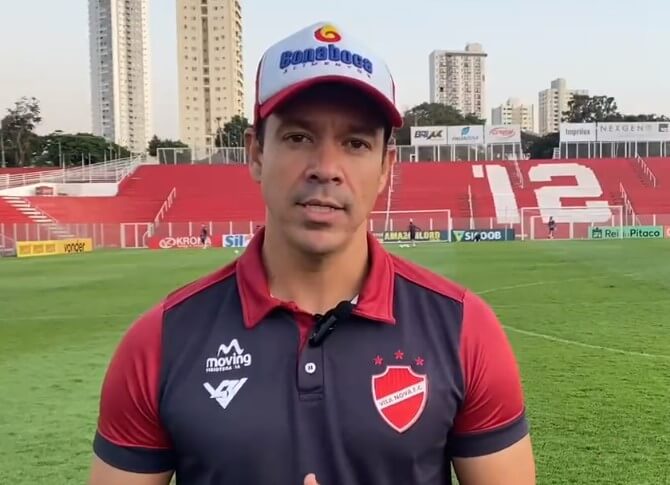 Novo treinador chega ao Vila Nova evitando fazer promessas
