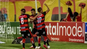 Vitória 3 x 0 Confiança - Leão resolve no 1.º tempo e sai do Z4