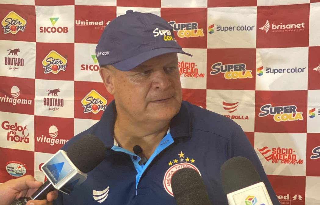 BOMBA! Técnico não toma vacina e dura menos de uma semana em time grande do Nordeste