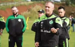 Palmeiras reencontra 'carrasco' Eduardo Baptista pra embalar