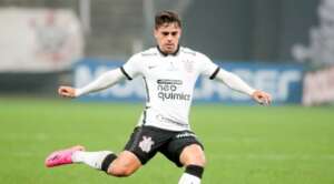 Fagner desfalca Corinthians no clássico com o São Paulo