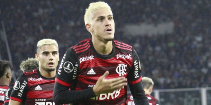 Pedro entra e marca no empate do Flamengo