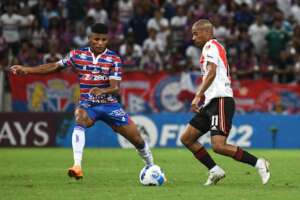 Fortaleza 1 x 1 River Plate-ARG - Com protesto e festa da torcida, Fortaleza parou em Armani