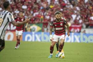 Brasileirão: Áudio do VAR de possível pênalti em Gabigol: 