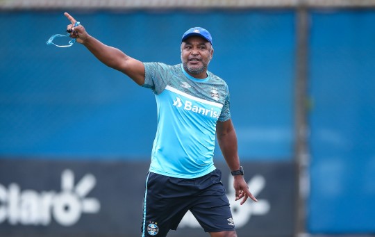 Série B: Roger lamenta derrota do Grêmio e admite superioridade do Cruzeiro