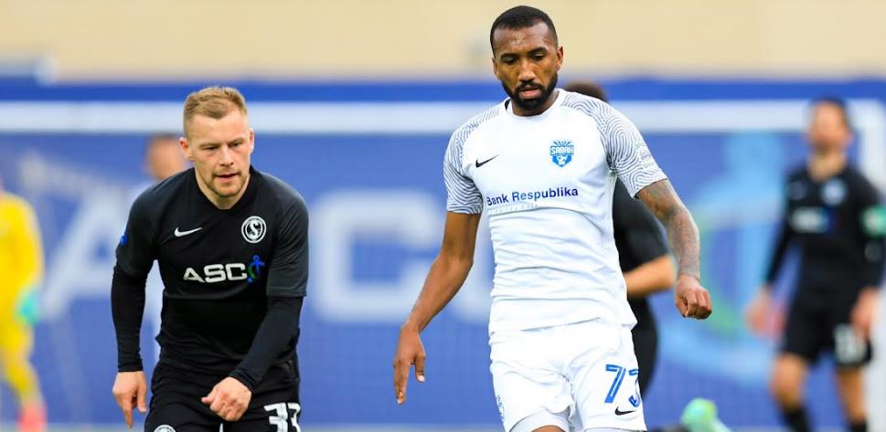 Atacante brasileiro marca primeiro gol após deixar guerra na Ucrânia