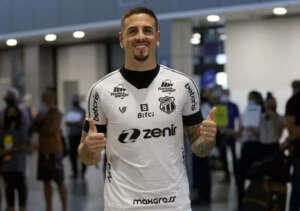 Ex-Ponte pode estrear pelo Ceará depois de dois meses