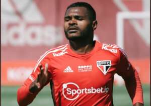 São Paulo pode ter retorno de meia em jogo da Copa do Brasil