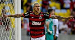 BRASILEIRÃO: Corinthians fica apertado por três clubes