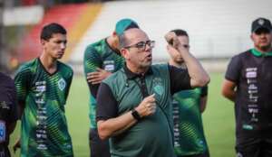 Manaus negocia com três atacantes para sequência da Série C