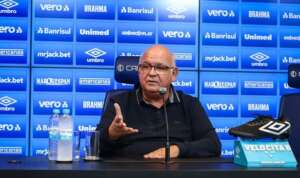 Série B: Presidente do Grêmio banca treinador após reunião