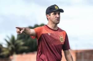 Série B: Léo Condé ganha semana para preparar o Sampaio Corrêa