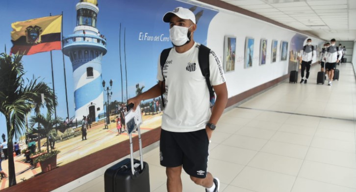 Bustos muda time para jogo do Santos no Equador 2 Santos antecipa viagem para o Equador