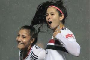 BRASILEIRÃO FEMININO: Debaixo de chuva, São Paulo goleia o Atlético-MG