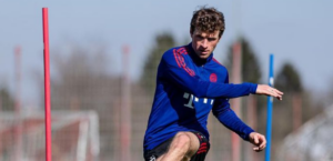 Müller renova contrato com Bayern de Munique por mais 2 anos