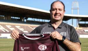 Série D: Ferroviária apresenta novo treinador e coordenador técnico