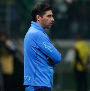 Abel Ferreira cita Telê e pede mudança no futebol brasileiro