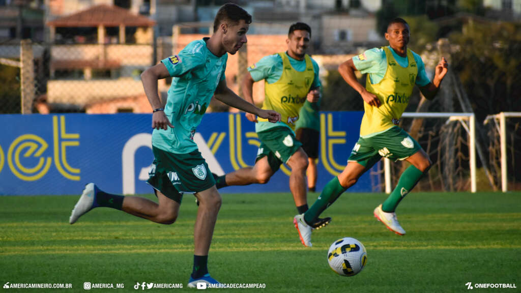 Superar oscilação é desafio de América-MG e Fluminense no Independência