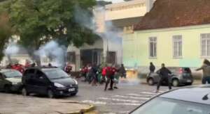 Torcedores do Athletico-PR recebem punição de 20 jogos sem poder assistir ao Furacão