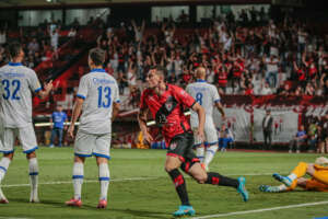 Atlético-GO 2 x 1 Avaí - Gol no fim aquece briga contra o Z4 do Brasileirão