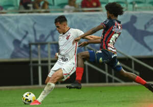 Bahia 1 x 2 Athletico-PR - Furacão vira e abre vantagem por classificação