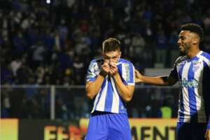 Avaí 3 x 2 Fortaleza - Leão da Ilha encosta no G-4 e afunda cearenses na lanterna