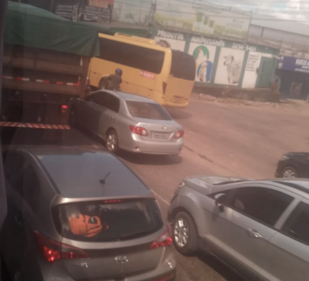 Veja fotos do trânsito que fez time da Série D perder hora do jogo 2 Captura de Tela 2022 06 06 as 14.20.03