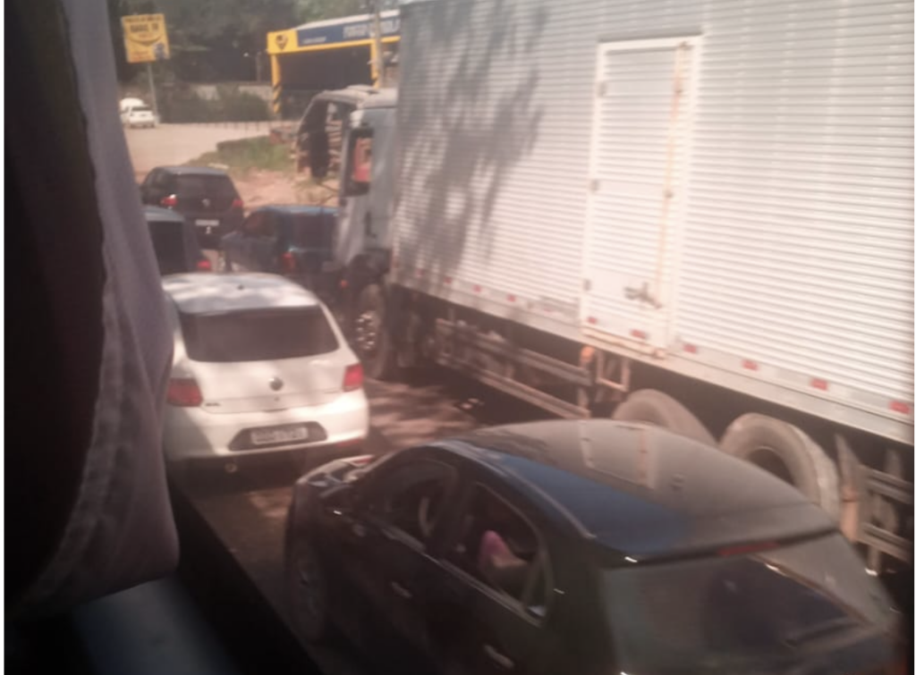 Veja fotos do trânsito que fez time da Série D perder hora do jogo 3 Captura de Tela 2022 06 06 as 14.20.14