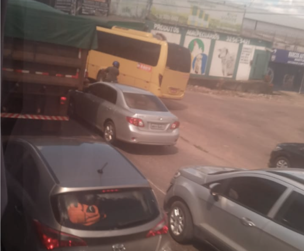 Veja fotos do trânsito que fez time da Série D perder hora do jogo 4 Captura de Tela 2022 06 06 as 14.20.28