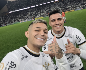 Corinthians 2 x 0 Juventude - Timão reassume liderança do Brasileirão