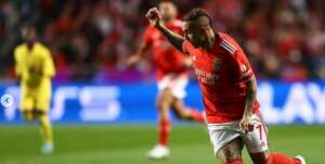 Flamengo tenta proposta de 14 milhões de euros ao Benfica por Everton Cebolinha