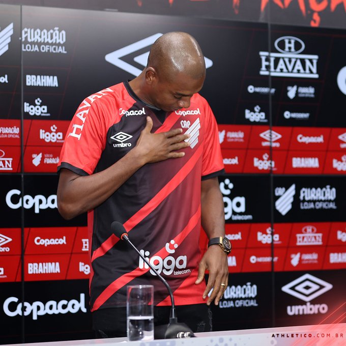 Fernandinho diz estar realizado por voltar ao Athletico: ‘Neguei várias ofertas’