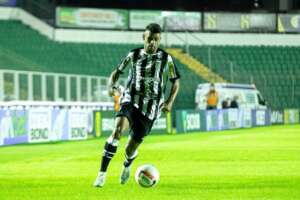 Série C: Figueirense se reapresenta e lateral fala em manter invencibilidade