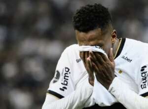 Corinthians corre risco de nova punição por dívida de Jô ao Grampus