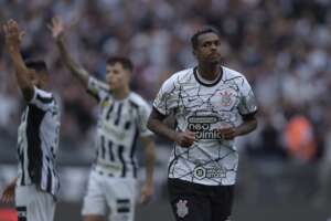 Fora do Corinthians, Jô se envolve em nova polêmica extracampo