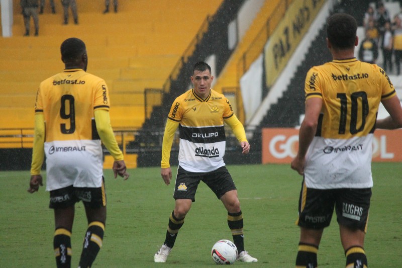 Leo Costa Criciuma