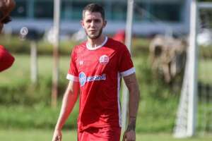 Série B: Atacante sofre grave lesão no joelho e desfalca Náutico em Clássico dos Clássicos